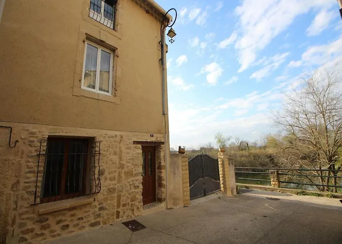 Riverside Villa, Remoulins